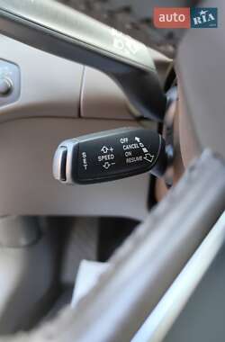 Седан Audi A4 2014 в 