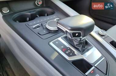 Универсал Audi A4 2017 в 