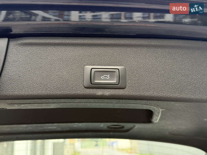 Универсал Audi A4 2017 в Виннице