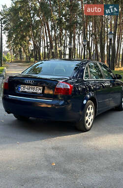 Седан Audi A4 2004 в 