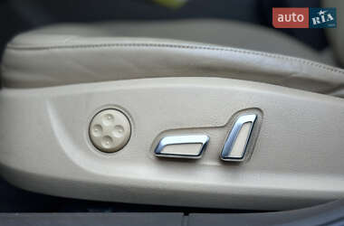 Седан Audi A4 2014 в 