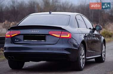 Седан Audi A4 2014 в 