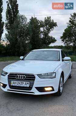 Седан Audi A4 2013 в 