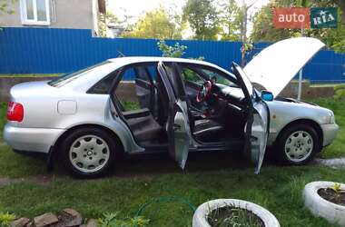 Седан Audi A4 1999 в 
