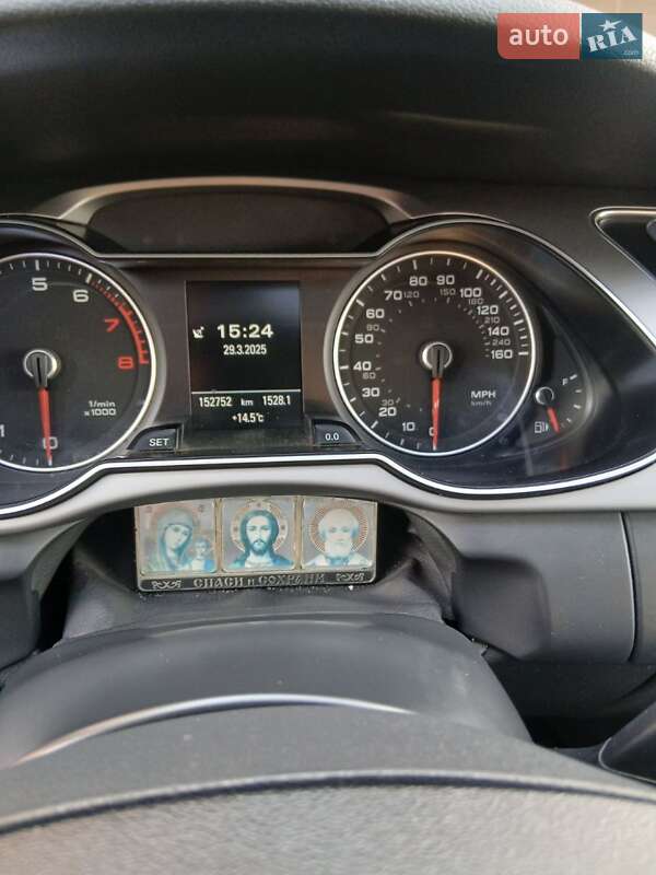 Седан Audi A4 2014 в Львові