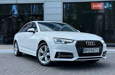 Седан Audi A4 2017 в 
