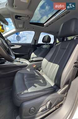 Седан Audi A4 2017 в 