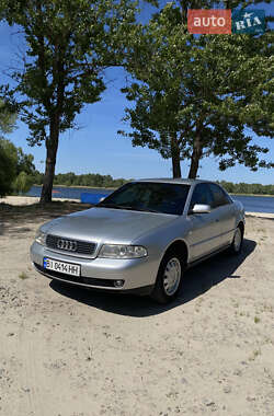 Седан Audi A4 2000 в Кременчуге