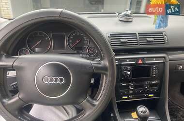 Седан Audi A4 2002 в 
