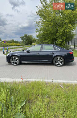 Седан Audi A4 2018 в Киеве