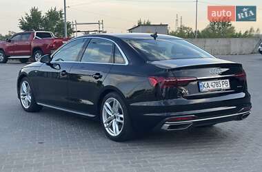 Седан Audi A4 2023 в 