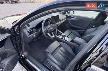 Седан Audi A4 2023 в 