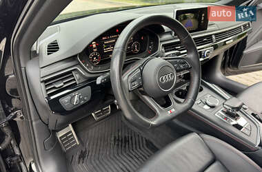 Седан Audi A4 2018 в 