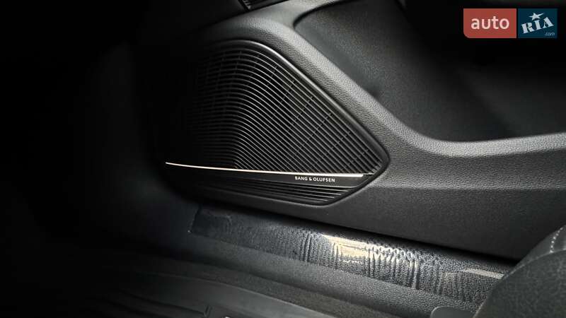 Седан Audi A4 2016 в Ивано-Франковске