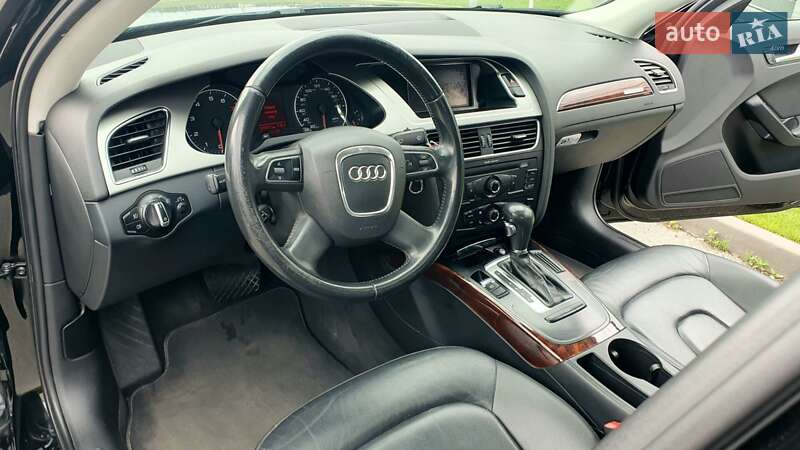 Седан Audi A4 2010 в Киеве