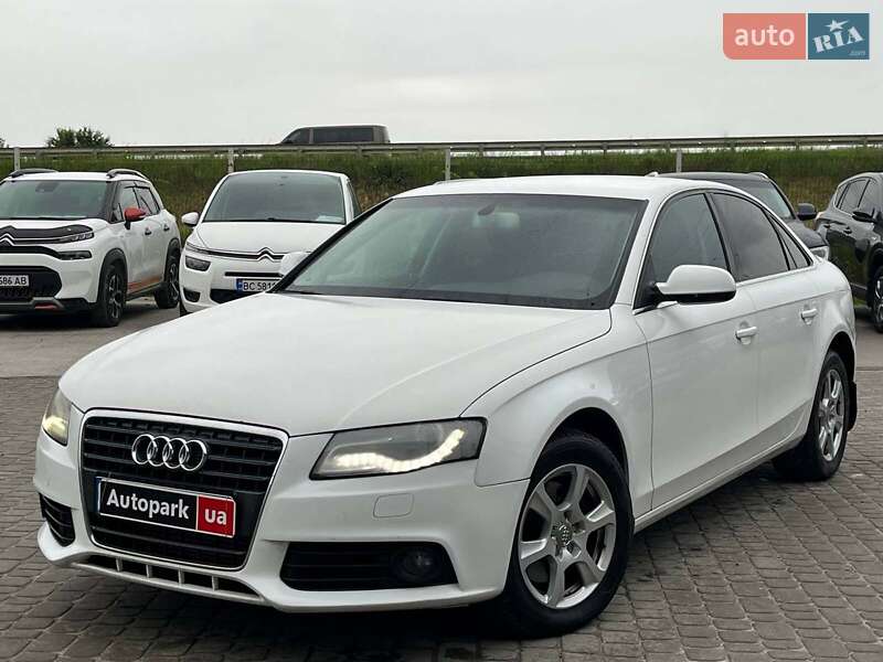 Седан Audi A4 2010 в Львове