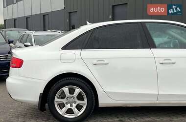 Седан Audi A4 2010 в 