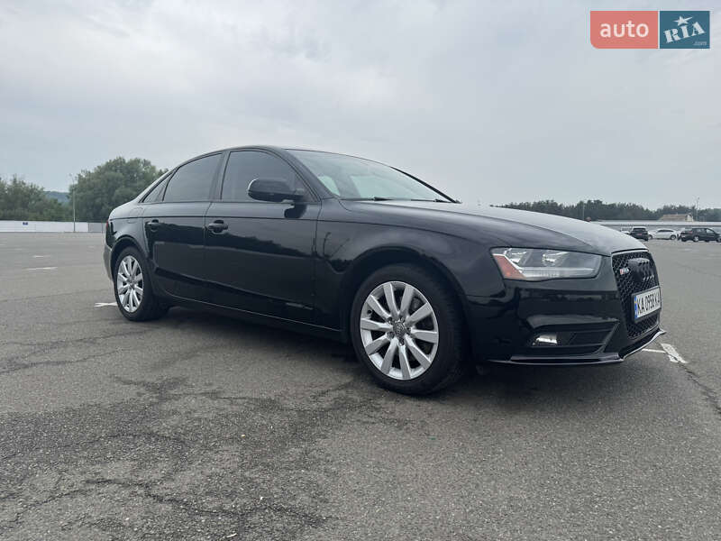 Седан Audi A4 2013 в 