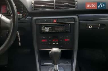 Седан Audi A4 2002 в 