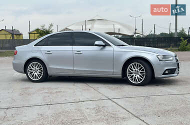 Седан Audi A4 2014 в 