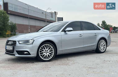 Седан Audi A4 2014 в 