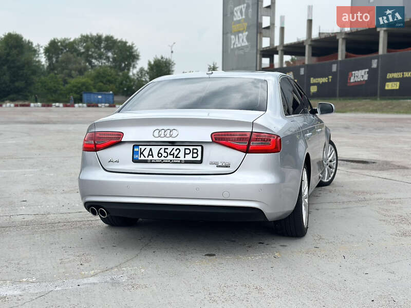Седан Audi A4 2014 в Киеве