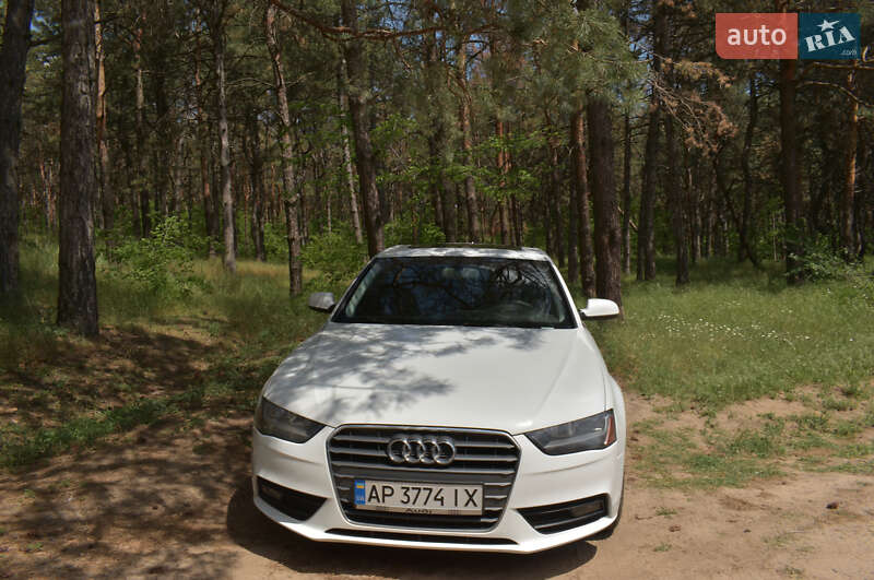Седан Audi A4 2014 в Запорожье