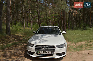 Седан Audi A4 2014 в 