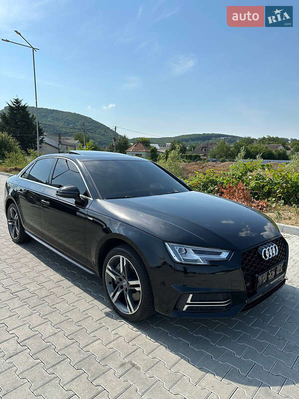 Седан Audi A4 2016 в Мукачево