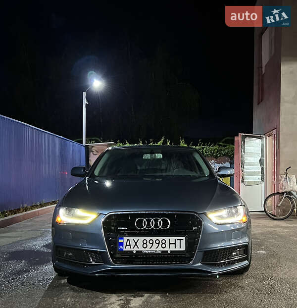 Седан Audi A4 2014 в 