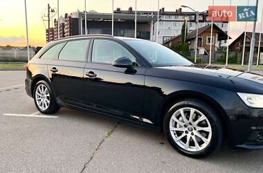 Универсал Audi A4 2019 в 