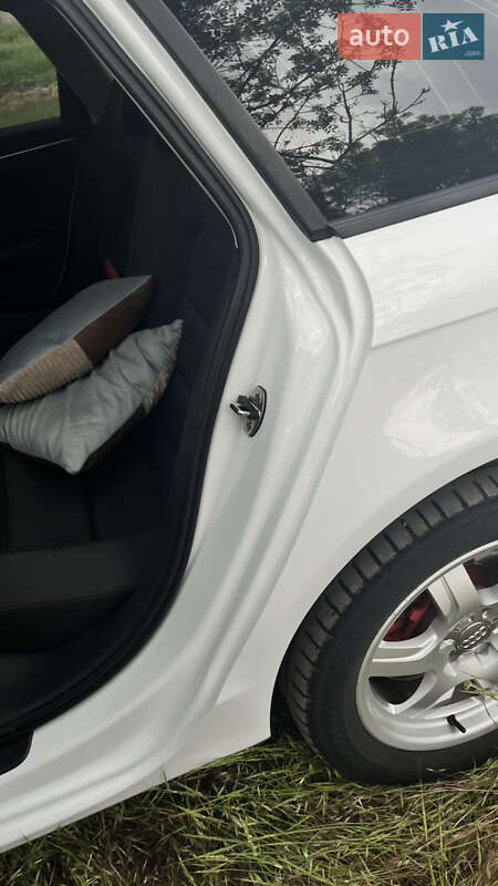 Универсал Audi A4 2009 в Веселинове