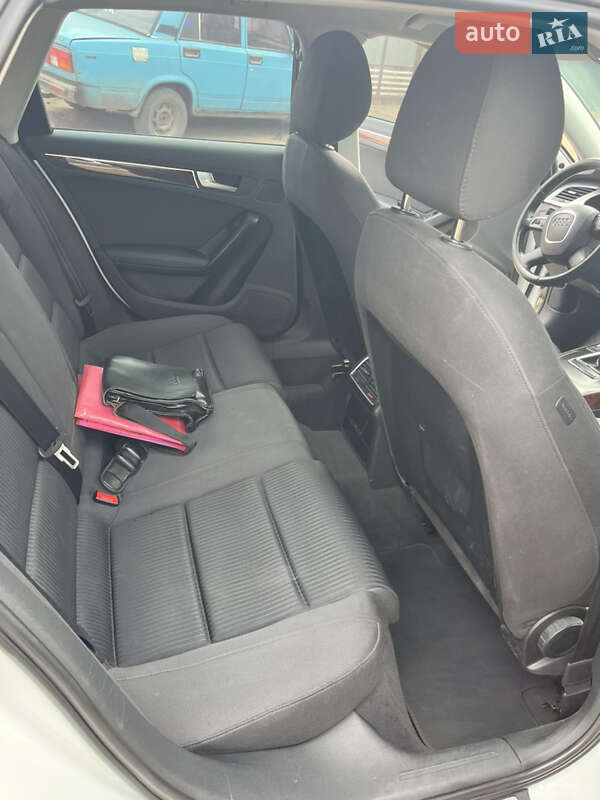 Универсал Audi A4 2009 в Веселинове