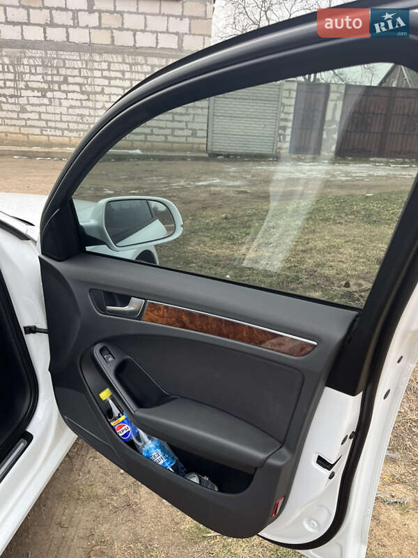 Универсал Audi A4 2009 в Веселинове