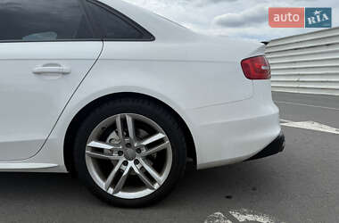 Седан Audi A4 2015 в 