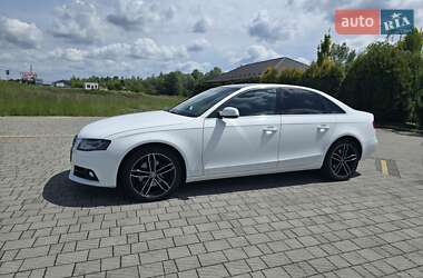 Седан Audi A4 2011 в Стрые