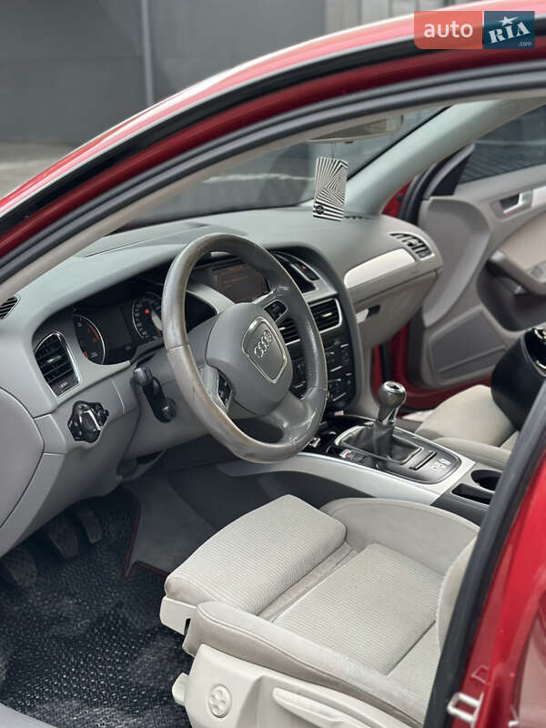Седан Audi A4 2009 в Черновцах