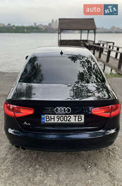 Седан Audi A4 2013 в 