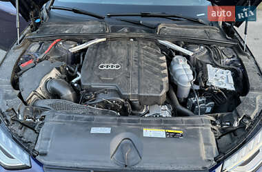 Седан Audi A4 2023 в 