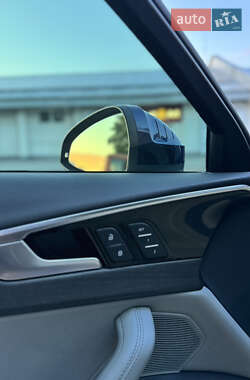 Седан Audi A4 2023 в 