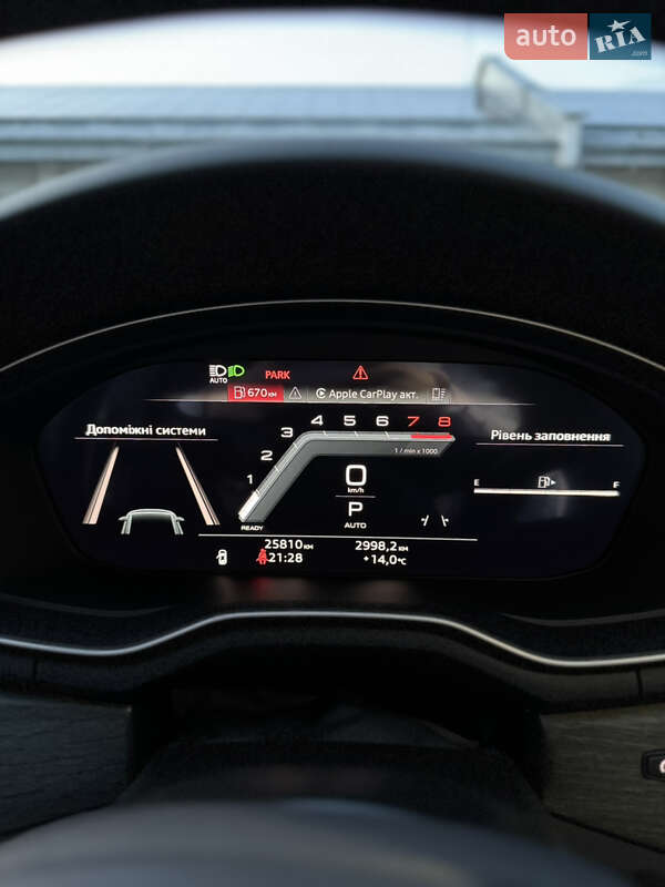Седан Audi A4 2023 в Львове
