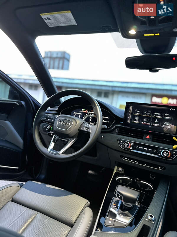 Седан Audi A4 2023 в Львове