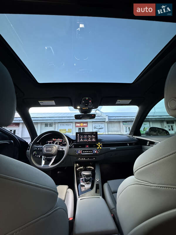 Седан Audi A4 2023 в Львове