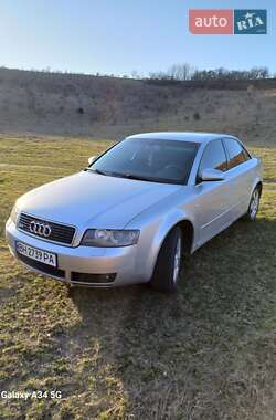 Седан Audi A4 2004 в 