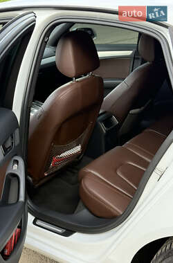 Седан Audi A4 2012 в 
