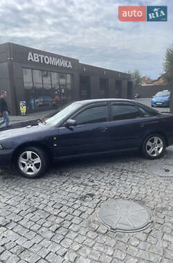 Седан Audi A4 1997 в 