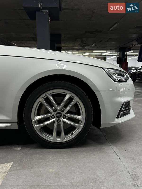 Седан Audi A4 2016 в Одессе