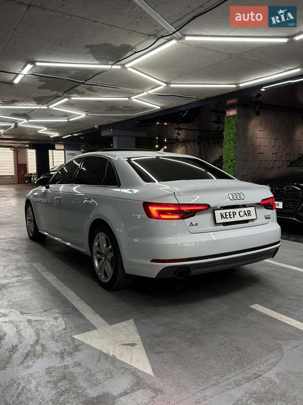 Седан Audi A4 2016 в Одессе