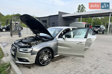 Седан Audi A4 2012 в 
