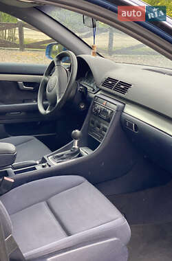 Седан Audi A4 2001 в 